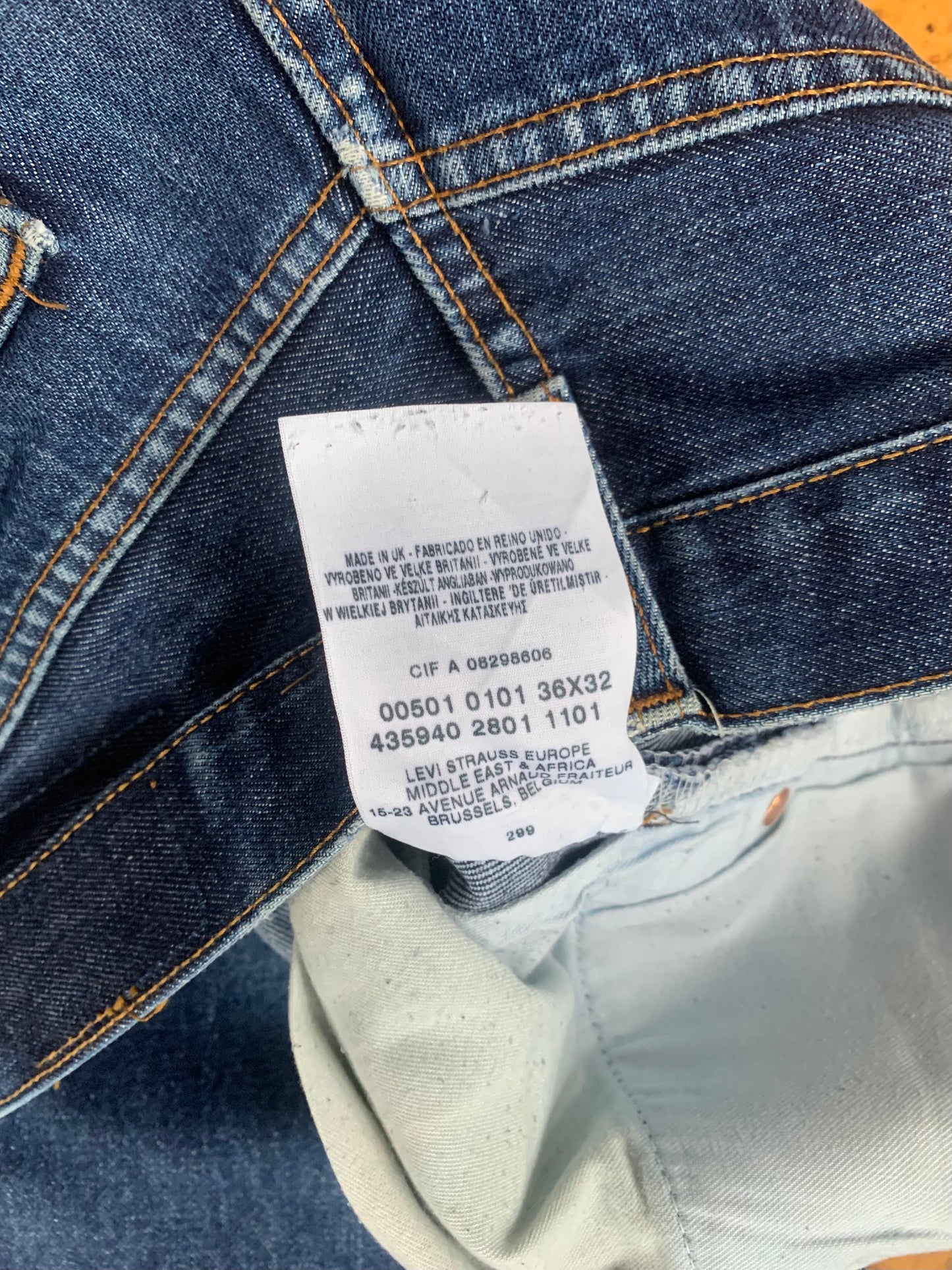 34x30 2001 Distressed Levi's 501