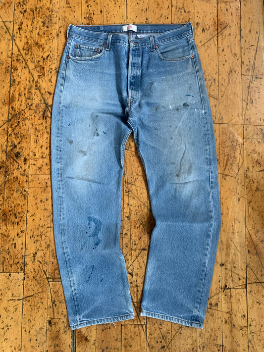 34x30 2000s Distressed Levi's 501