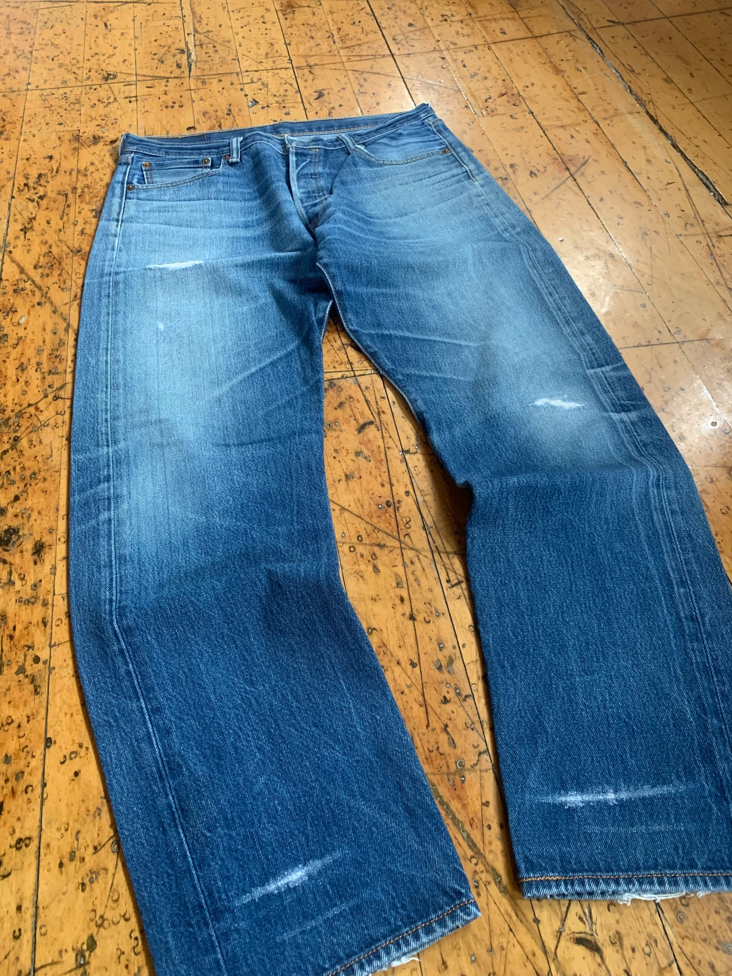 35x30 2000s Worn Levi's 501