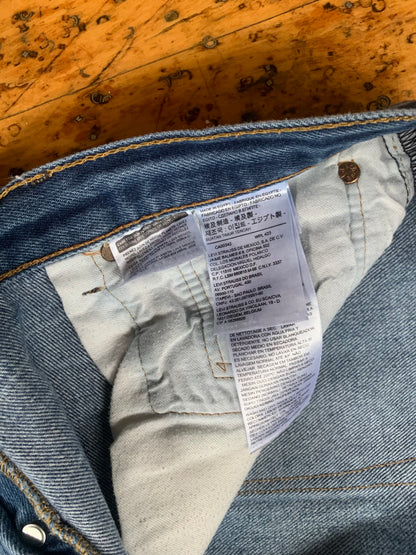 35x30 2000s Worn Levi's 501