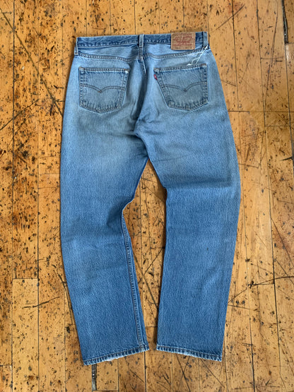 34x30 1980s Distressed Light Wash Levi's 501
