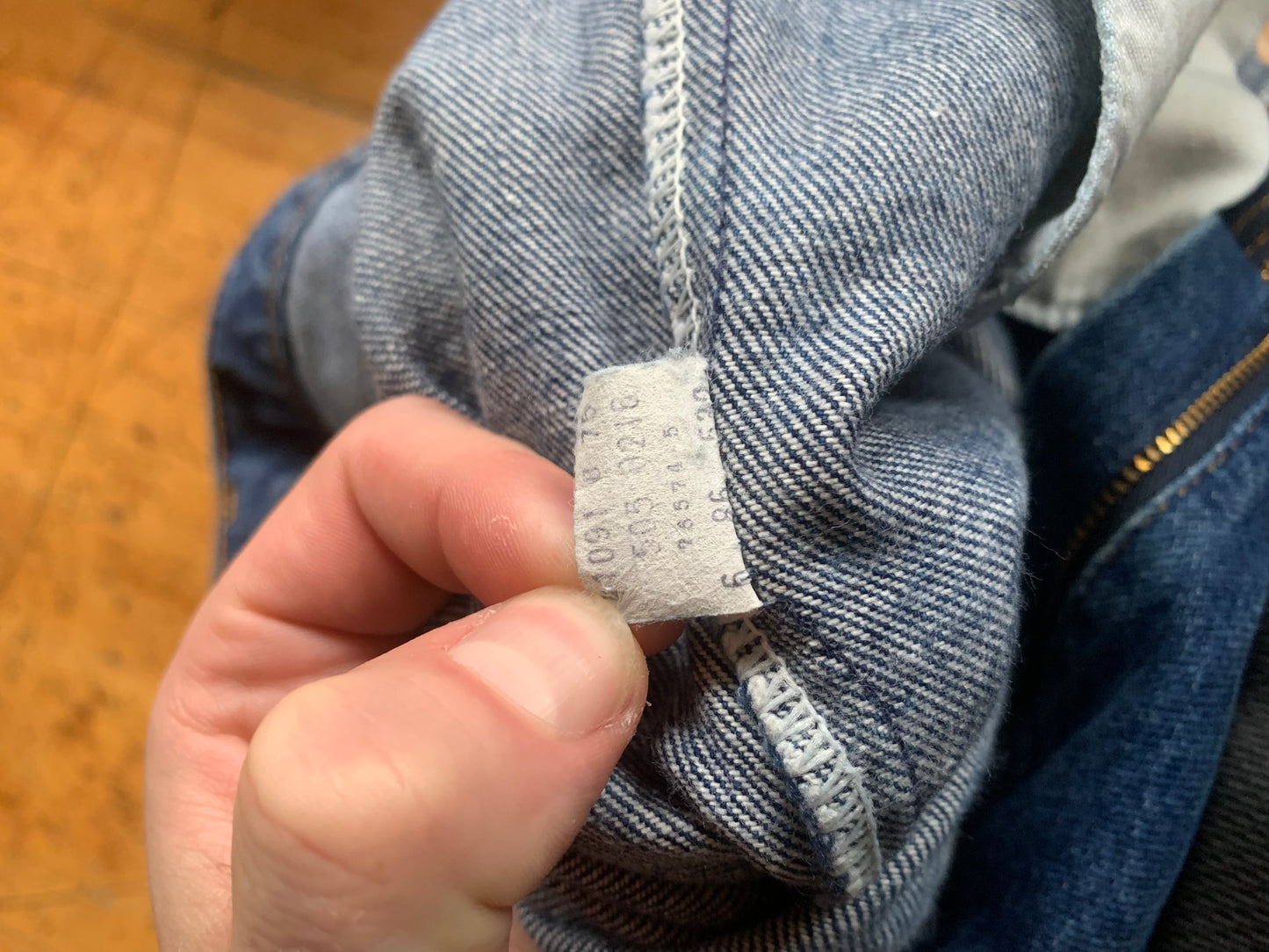 35x30 1980s Levi's Dark Wash 505