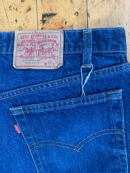 35x30 1980s Levi's Dark Wash 505