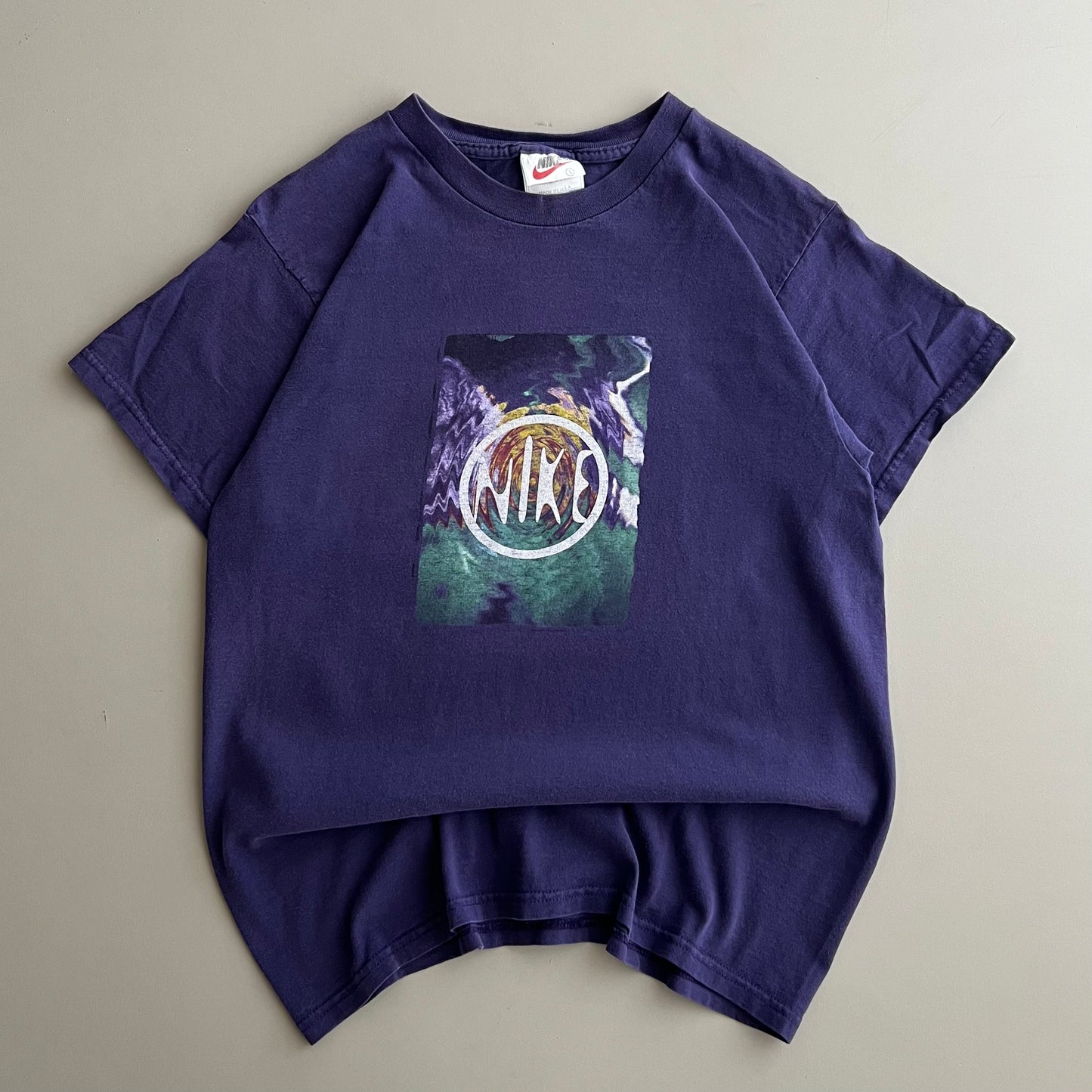 Small 90s Nike T-shirt