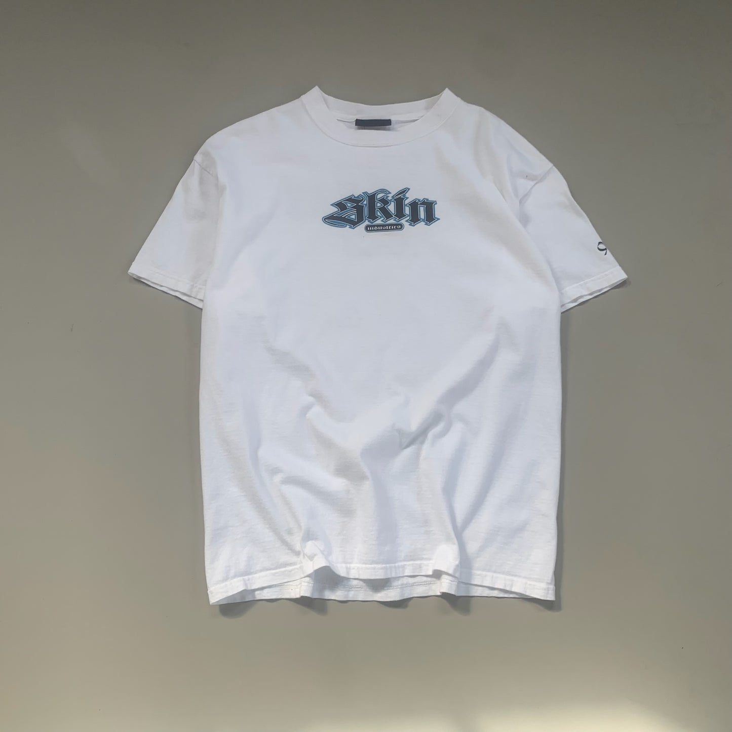 Large 2000s Skin Industries T-shirt