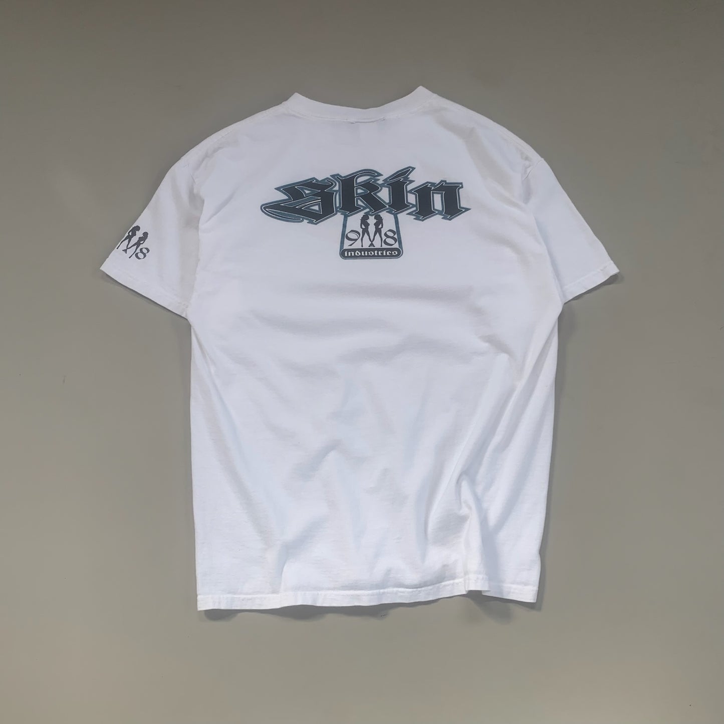 Large 2000s Skin Industries T-shirt
