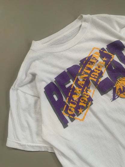 Small 1988 Los Angeles Lakers Guarenteed T-shirt