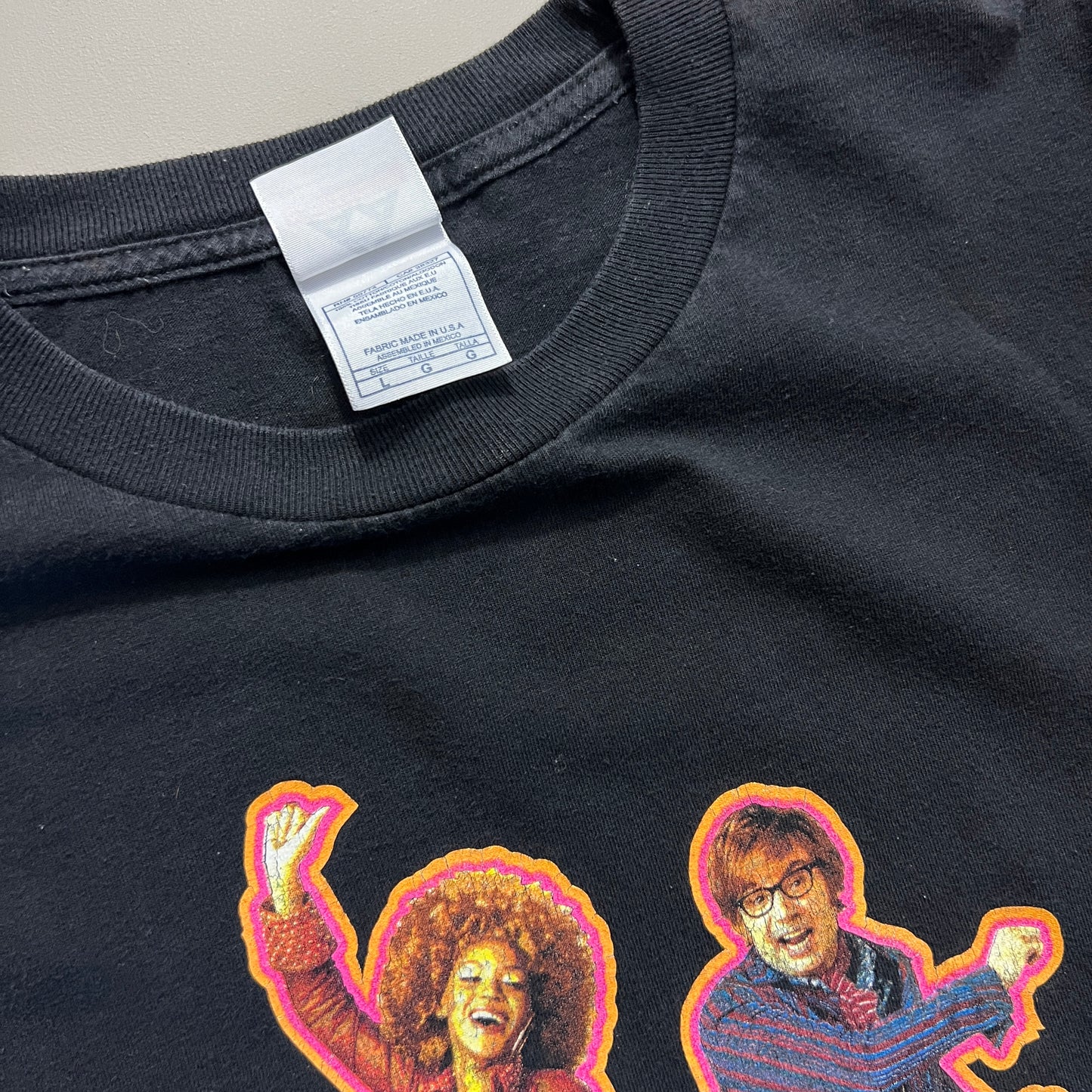 Large 2002 Austin Powers Gold Member T-shirt