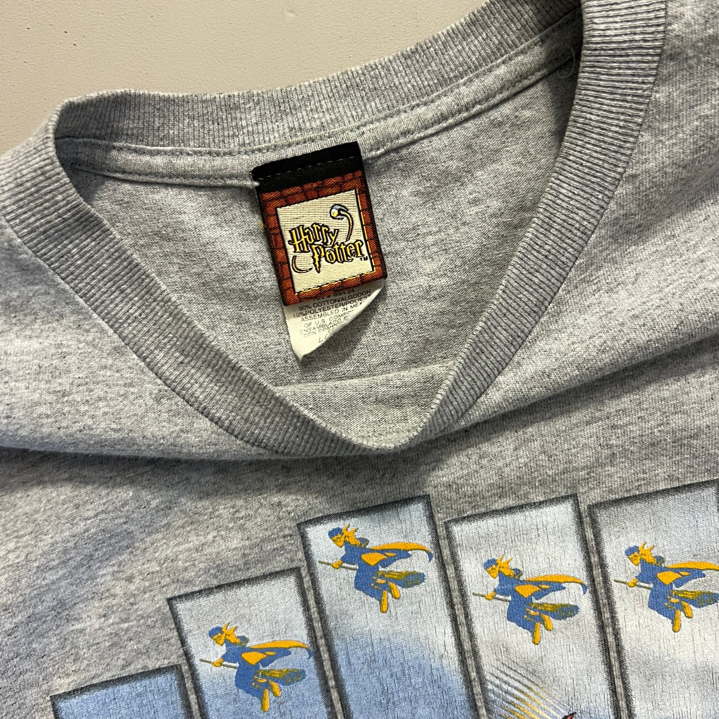 Youth Large 2001 Harry Potter Golden Snitch T-shirt