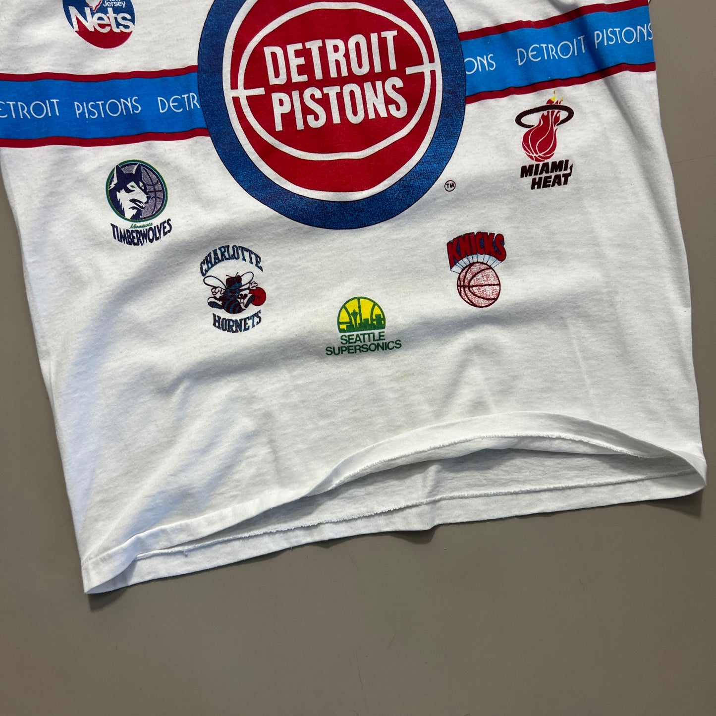 Large 1990 NBA Detroit Pistons T-shirt