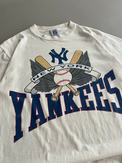 Medium 80s New York Yankees T-shirt