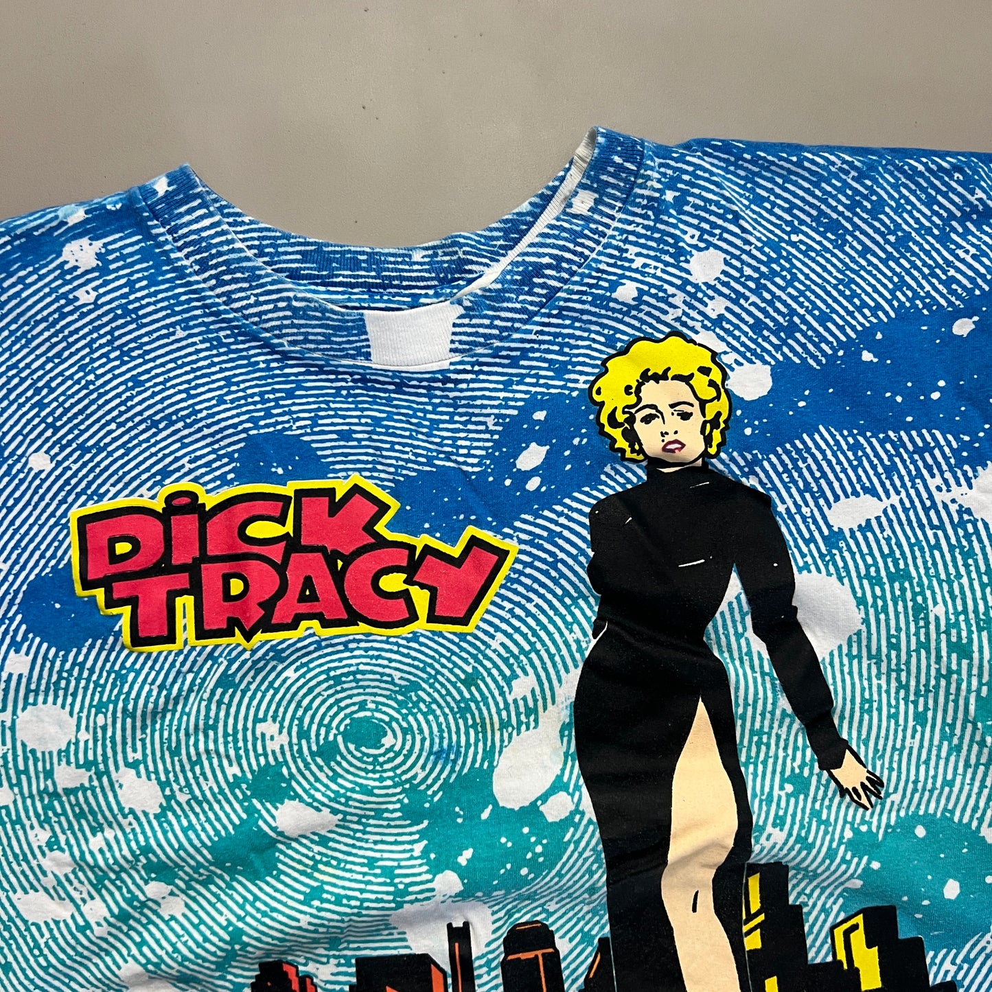 Large 1980s Dick Tracy Crop Top