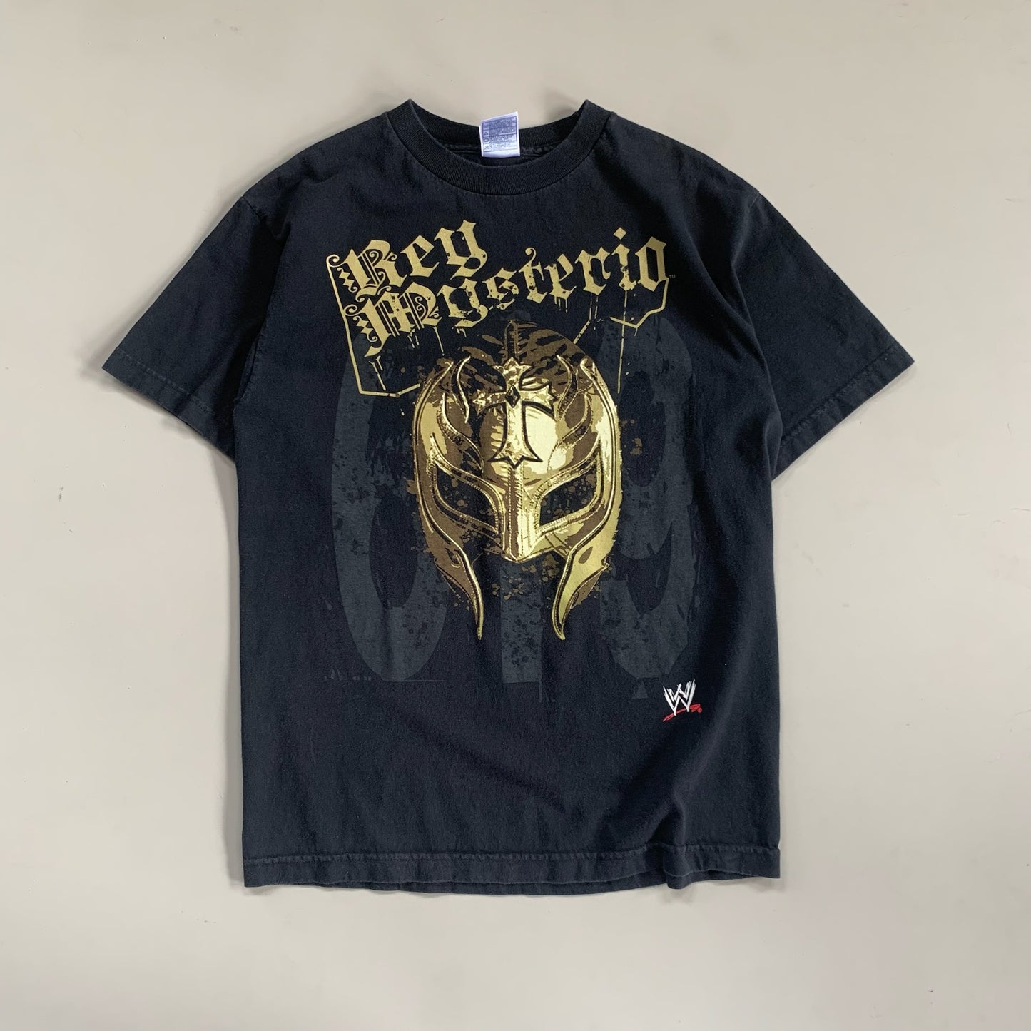 Medium Rey Mysterio WWE T-shirt