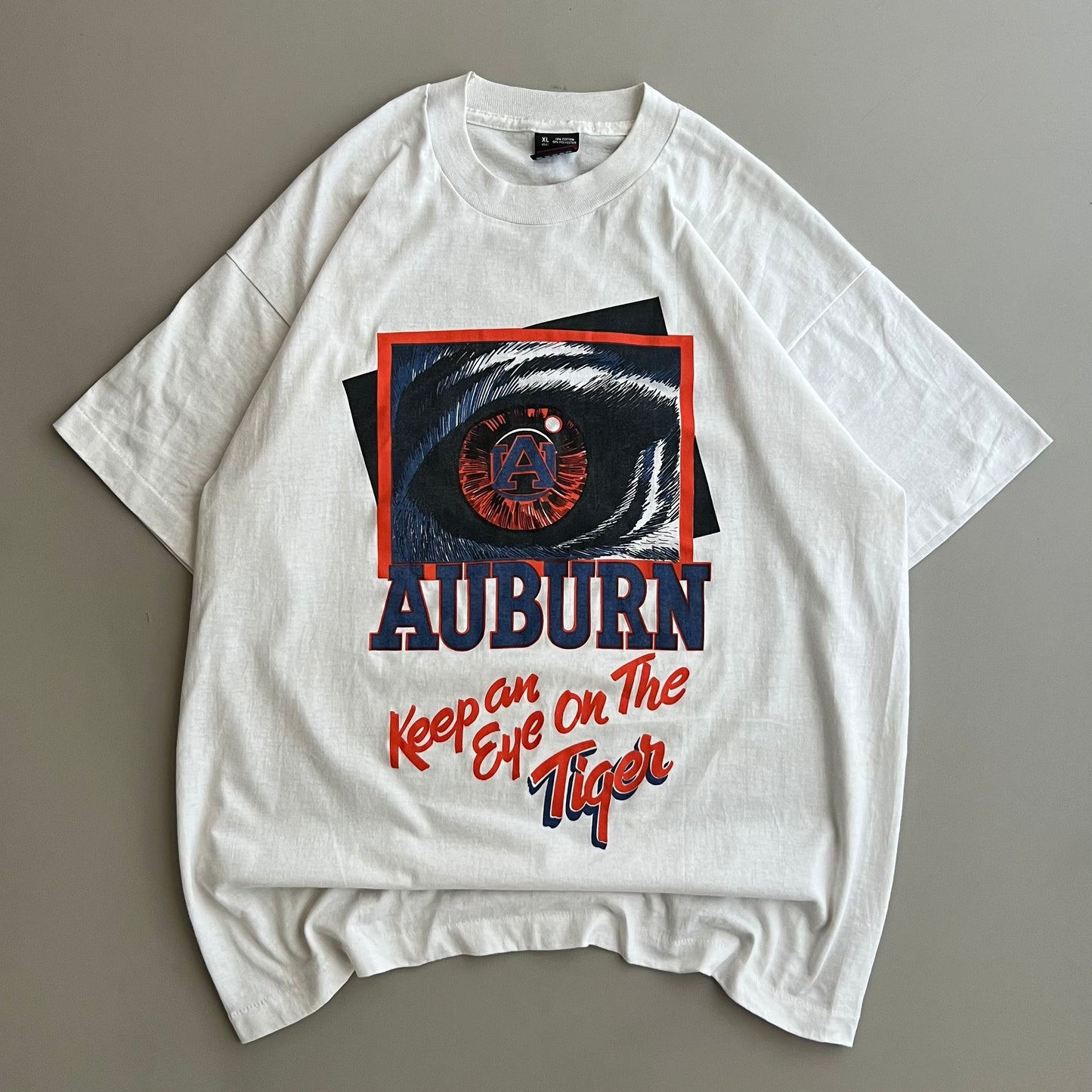 XL 90s Auburn Eye On The Tiger T-shirt