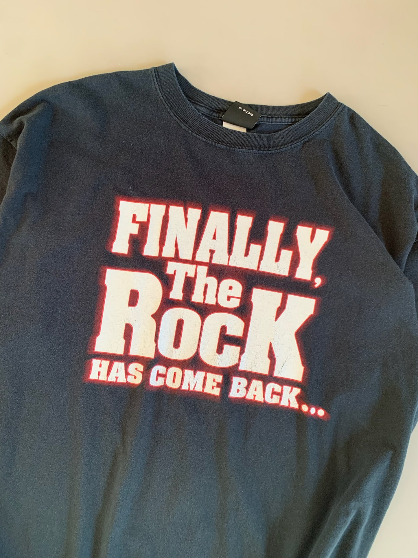 XXL 2000s WWE The Rock Has Come Back T-shirt
