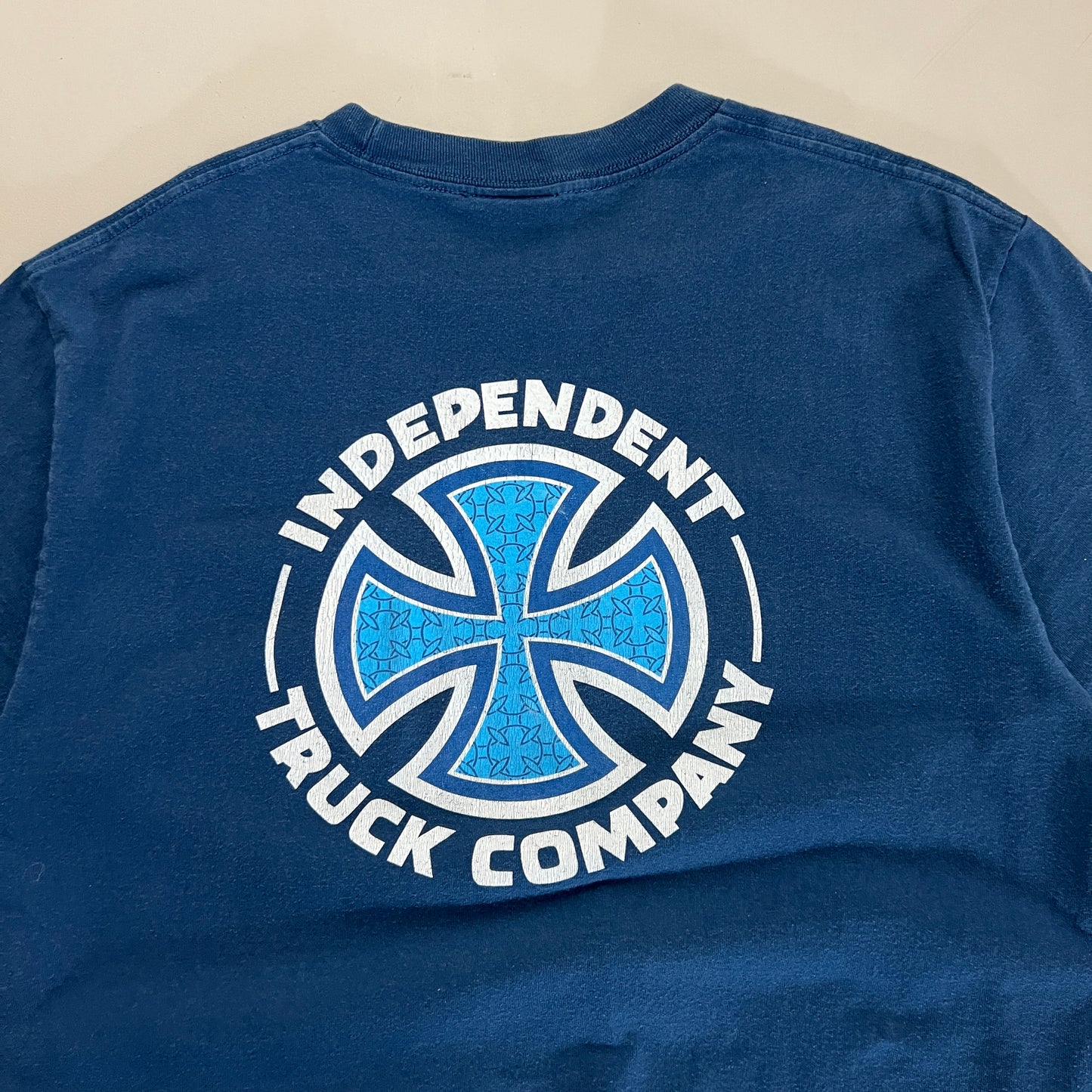 XL 2000s Independent Truck Company T-shirt