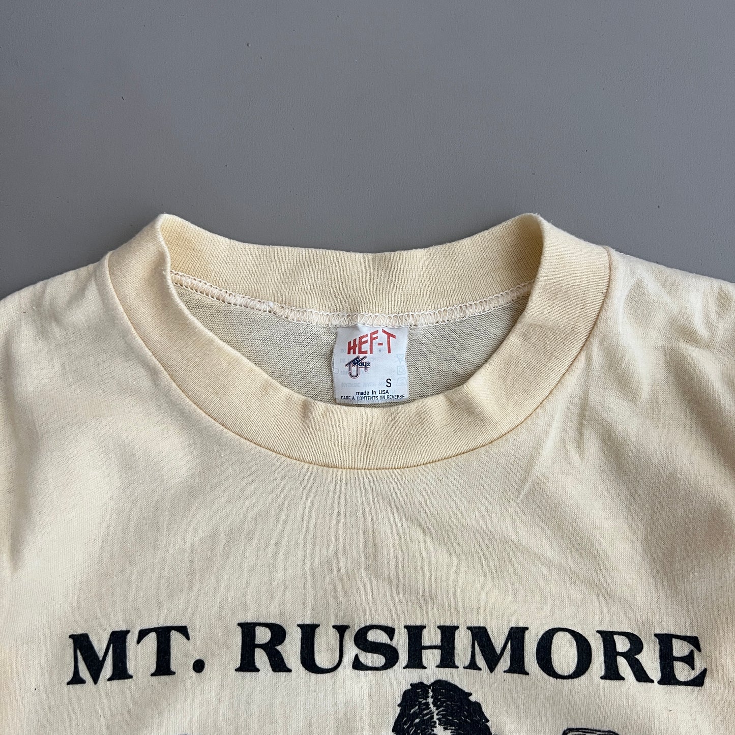 Small 1980 Mt. Rushmore Back Side T-shirt
