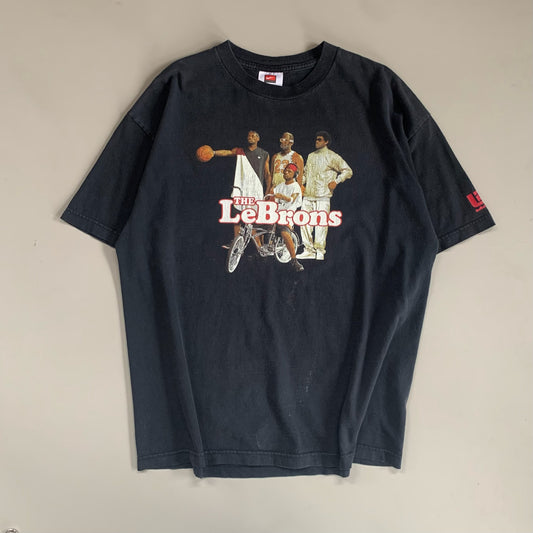 Large 2000s The LeBrons Nike T-shirt