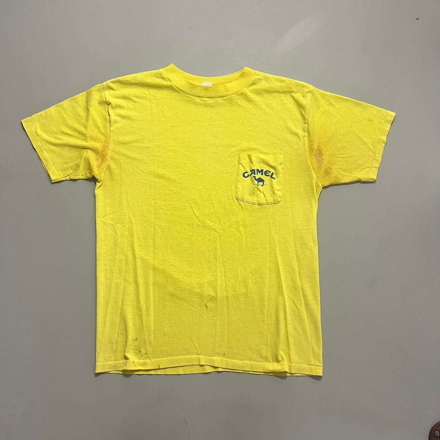 XL 90s Camel Smooth Character T-shirt