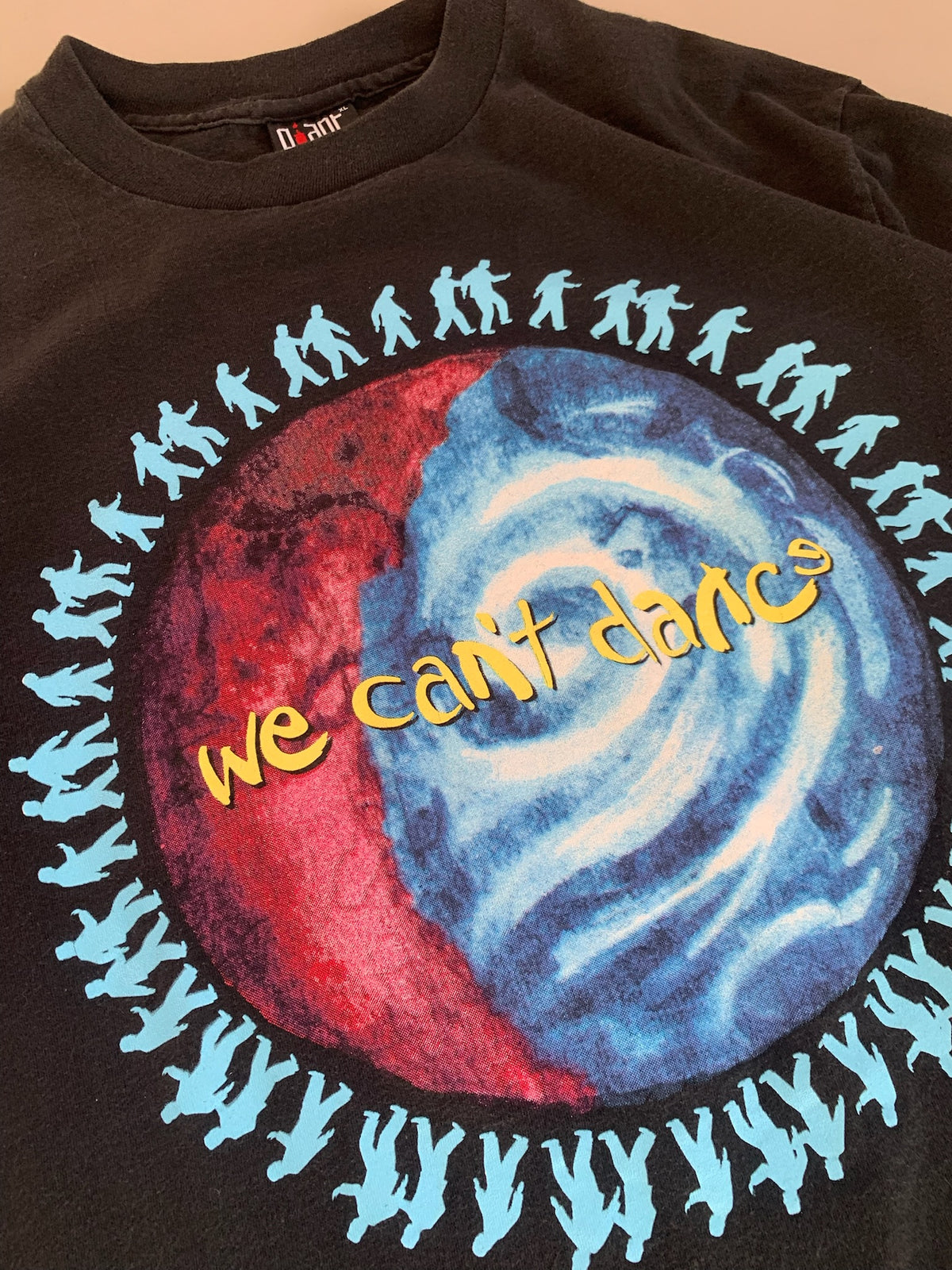 XL 1992 Genesis We Cant Dance Tour T-shirt