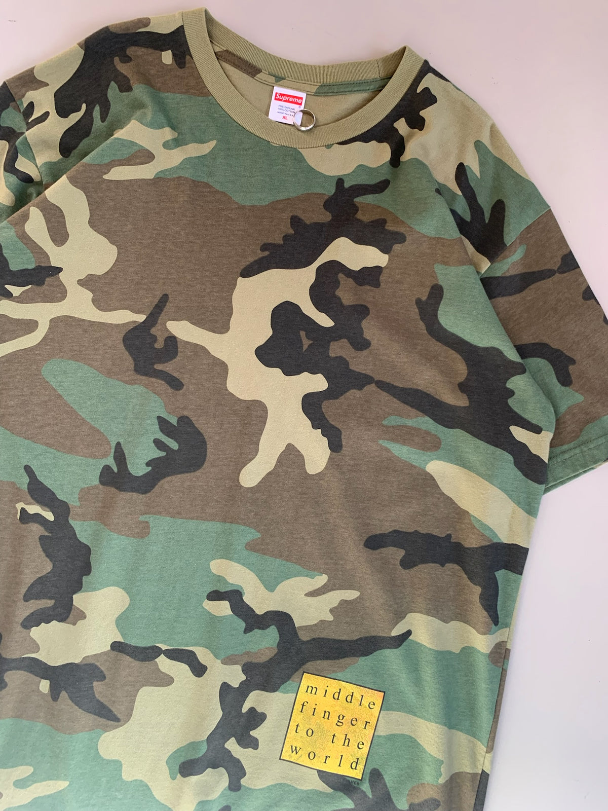XL Supreme Middle Finger to the World T-shirt