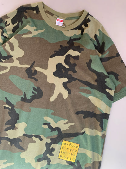 XL Supreme Middle Finger to the World T-shirt