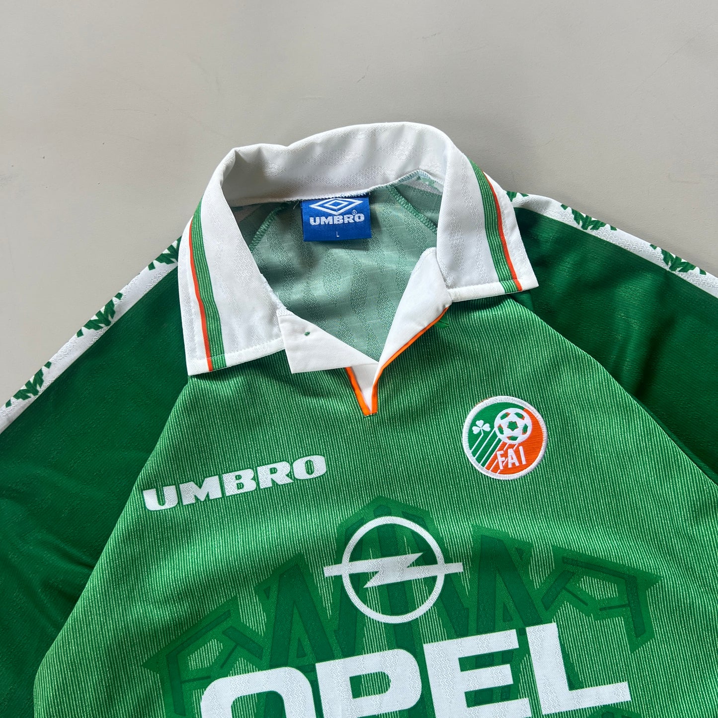 Large 1996 Ireland FAI Umbro Kit