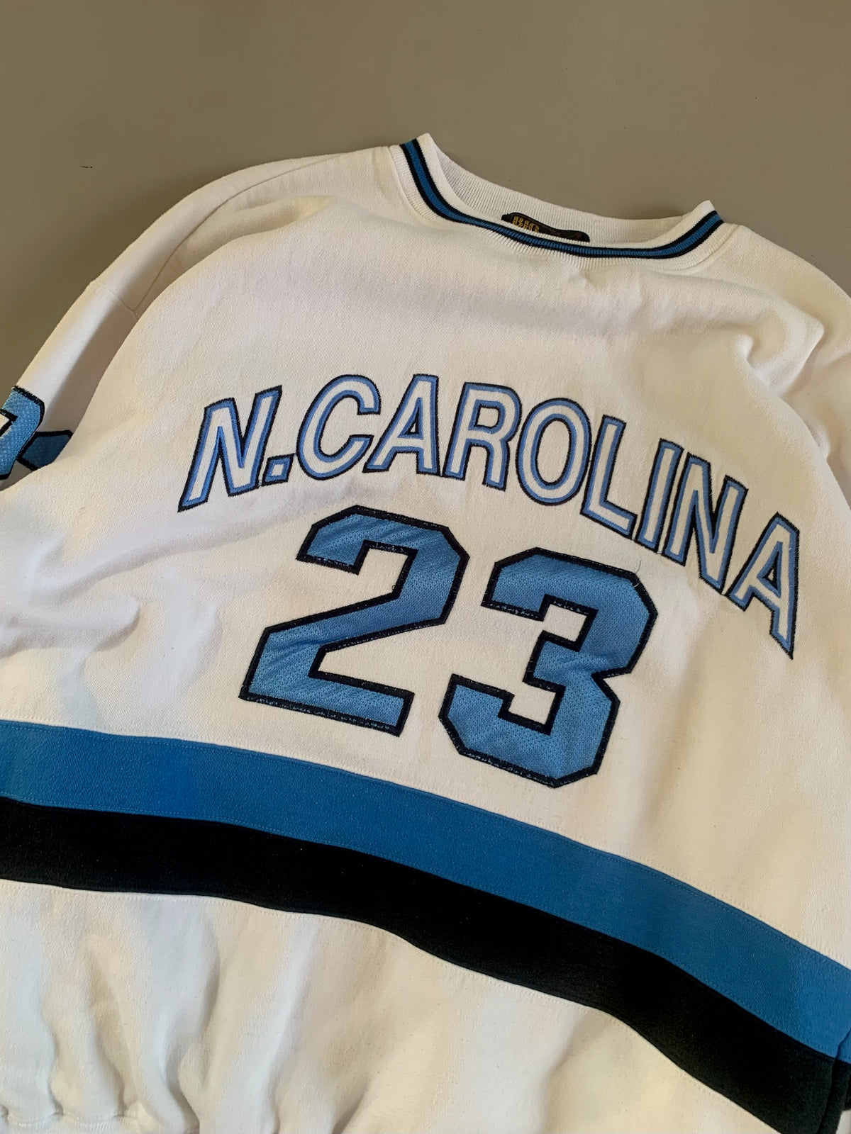XL North Carolina Michael Jordan Sweatshirt