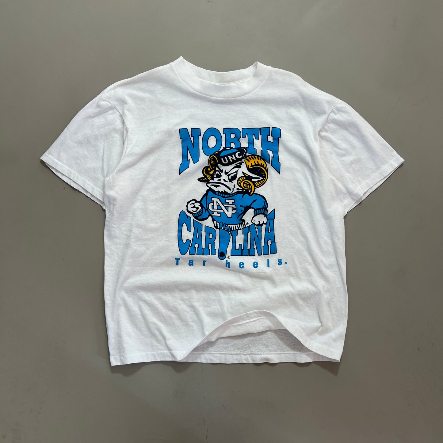 Large 90s North Carolina Tar Heels Boot T-shirt