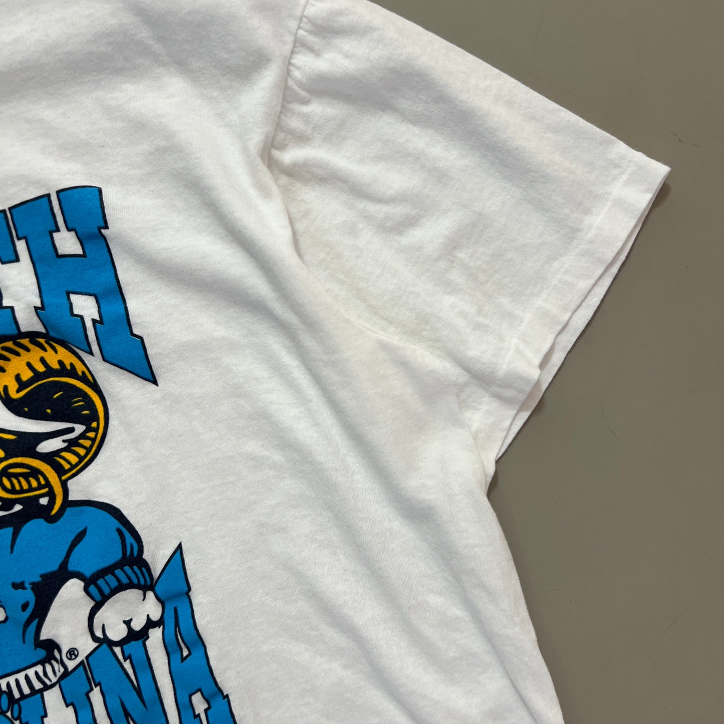 Large 90s North Carolina Tar Heels Boot T-shirt