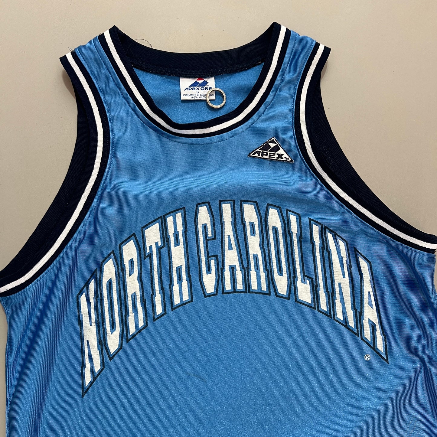 Small 90s UNC Tar Heels Apex Basketball Jersey