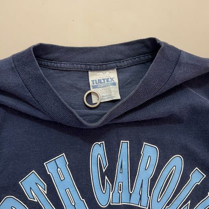 Medium 2000s North Carolina Tar Heels Basketball T-shirt