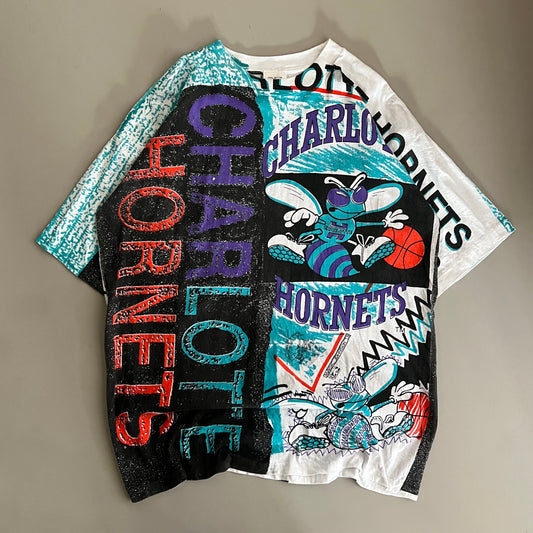XL 90s Charlotte Hornets AOP T-shirt