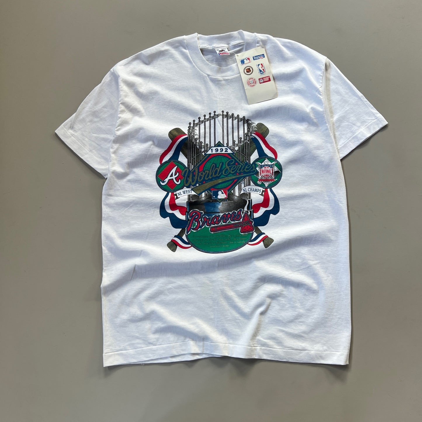 XL 1992 Atlanta Braves World Series T-shirt