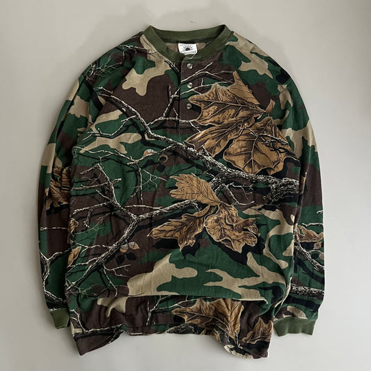 XL 90s Horizon Camo Henley